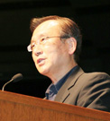 秋葉広島市長挨拶 2020年に核廃絶する決意を述べられました。